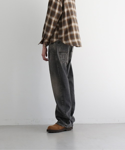 DIESEL(ディーゼル)の「DIESEL 1980 D-eeper(デニムパンツ・メンズ・ブラック・28/30)」の2枚目の写真