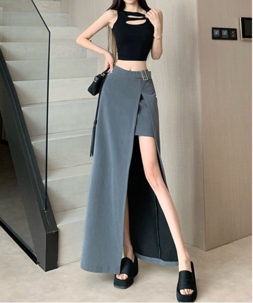 &soiree(アンドソワレ)の「前スリットベルト付きスカート(スカート・レディース・ブラック/チャコールグレー・SMALL/MEDIUM/LARGE/X-LARGE)」の4枚目の写真