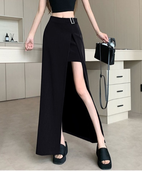 &soiree(アンドソワレ)の「前スリットベルト付きスカート(スカート・レディース・ブラック/チャコールグレー・SMALL/MEDIUM/LARGE/X-LARGE)」の6枚目の写真