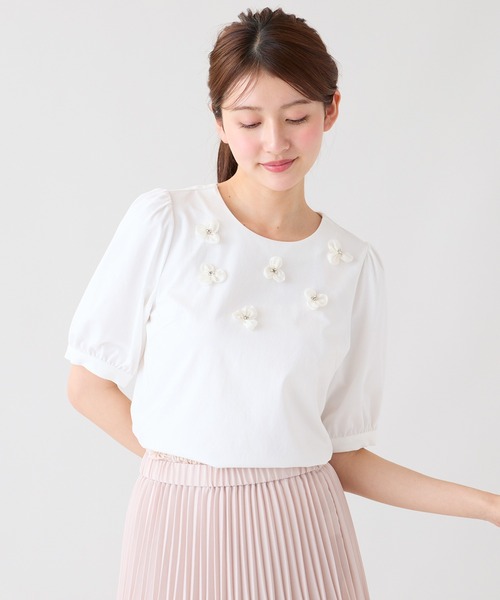 Rose Tiara（ローズティアラ）の「フラワーモチーフ パフスリーブカットソー（Tシャツ/カットソー・レディース・オフホワイト/ネイビー/グレー・38/42/46）」の22枚目の写真
