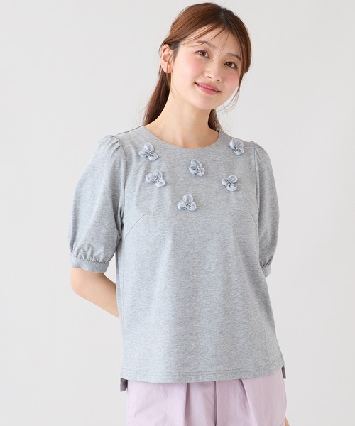 Rose Tiara（ローズティアラ）の「フラワーモチーフ パフスリーブカットソー（Tシャツ/カットソー・レディース・オフホワイト/ネイビー/グレー・38/42/46）」の8枚目の写真