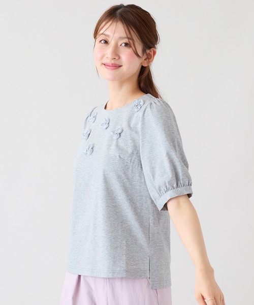 Rose Tiara（ローズティアラ）の「フラワーモチーフ パフスリーブカットソー（Tシャツ/カットソー・レディース・オフホワイト/ネイビー/グレー・38/42/46）」の10枚目の写真