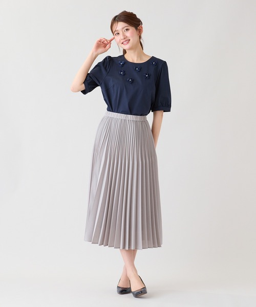 Rose Tiara（ローズティアラ）の「フラワーモチーフ パフスリーブカットソー（Tシャツ/カットソー・レディース・オフホワイト/ネイビー/グレー・38/42/46）」の19枚目の写真
