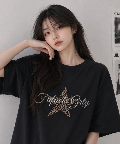 VIBGYOR(ヴィブジョー)の「【EIZZ/アイズ】レオパード星型ロゴ ビッグTシャツ / オーバーサイズ 半袖カットソー(Tシャツ/カットソー・レディース・ホワイト/ブラック/グレー・FREE)」の11枚目の写真