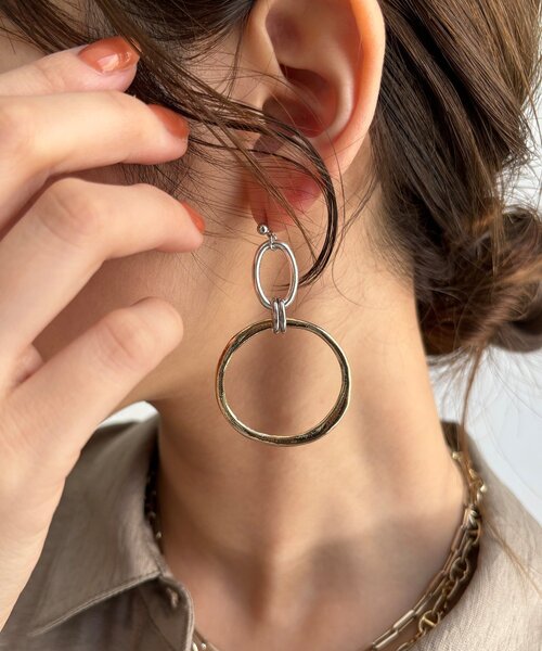 DouDou(ドゥドゥ)の「【WEB限定】Two Tone Ringピアス(ピアス(両耳用)・レディース・ゴールド・FREE)」の3枚目の写真