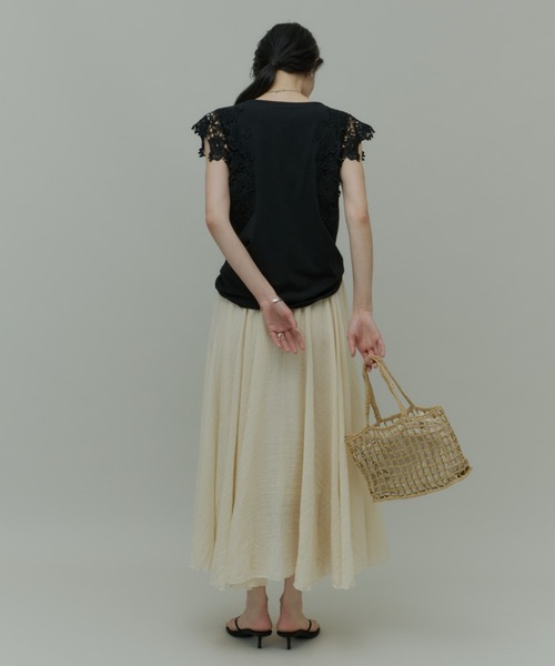 libelle more(リベル モア)の「ショルダーレースカットトップス(Tシャツ/カットソー・レディース・ブラック/オフホワイト/ライトグレー・M)」の21枚目の写真