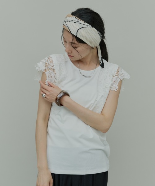 libelle more(リベル モア)の「ショルダーレースカットトップス(Tシャツ/カットソー・レディース・ブラック/オフホワイト/ライトグレー・M)」の10枚目の写真