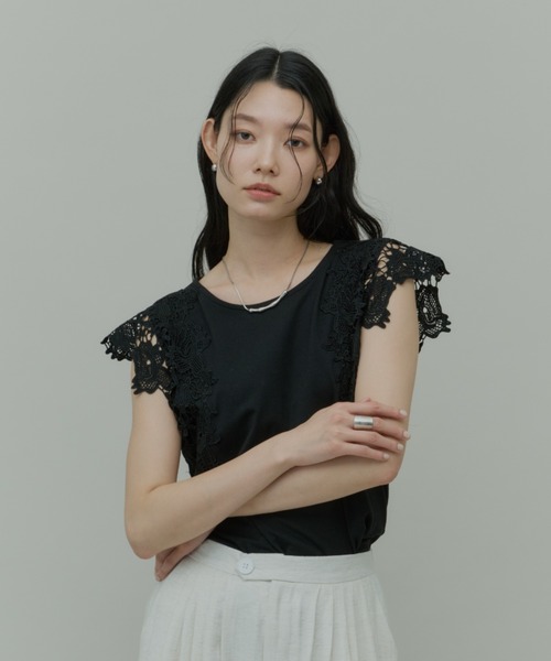 libelle more(リベル モア)の「ショルダーレースカットトップス(Tシャツ/カットソー・レディース・ブラック/オフホワイト/ライトグレー・M)」の12枚目の写真