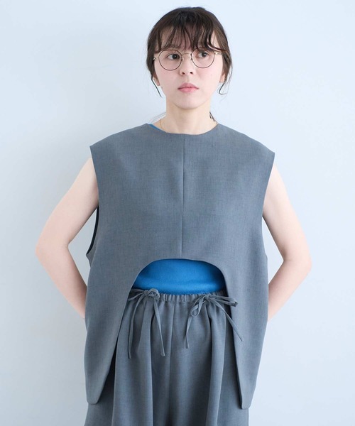 I am I in fact...(アイアムアイインファクト)の「RAT VEST(ベスト・レディース・グレー/ブラック・FREE)」の2枚目の写真