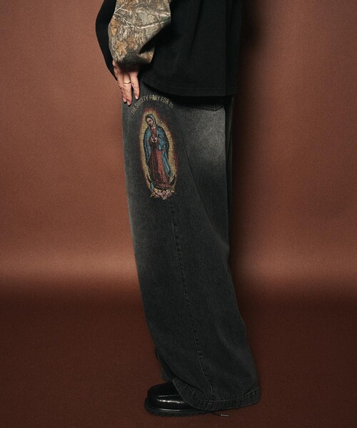Subciety(サブサエティ)の「Faded madonna denim pants(デニムパンツ・メンズ・ホワイト/ブラック・X-SMALL/SMALL/MEDIUM/LARGE/X-LARGE)」の2枚目の写真