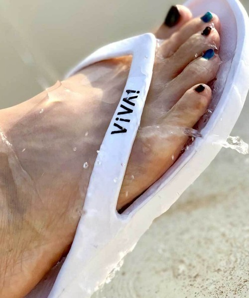 VIVA ISLAND(ビバアイランド)の「【VIVA ISLAND】日本製 VIVA!ISLAND FLIP FLOP(サンダル・メンズ・レモンイエロー/ブラック/ターコイズブルー/インディゴブルー/ブルー/ホワイト/カーキ/ラベンダー/サーモンピンク/レッド系その他・20/28/23/25/21/27/26/24/22)」の11枚目の写真