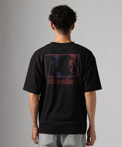 BAYFLOW(ベイフロー)の「【Billie Eilish(ビリー・アイリッシュ)】プリントTシャツ(Tシャツ/カットソー・メンズ・ブラック/レッド・MEDIUM/LARGE)」の3枚目の写真