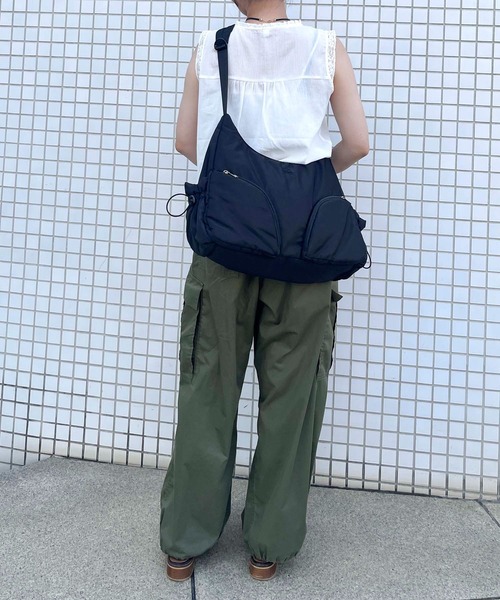 Casselini（キャセリーニ）の「Casselini(キャセリーニ)ラウンドBIGショルダー（ショルダーバッグ・レディース・シルバー/チャコール/アイボリー/ブラック/ピンク/ブルー・FREE）」の12枚目の写真