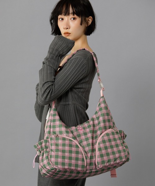 Casselini（キャセリーニ）の「Casselini(キャセリーニ)ラウンドBIGショルダー（ショルダーバッグ・レディース・シルバー/チャコール/アイボリー/ブラック/ピンク/ブルー・FREE）」の20枚目の写真