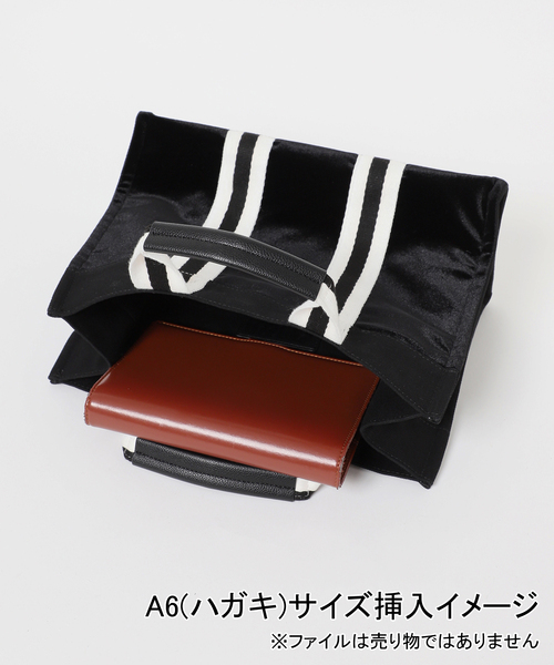 JOURNAL STANDARD（ジャーナルスタンダード）の「別注【VARNY/ヴァーニー】 LIVER MID（ショルダーバッグ・レディース・マルチ・FREE）」の2枚目の写真
