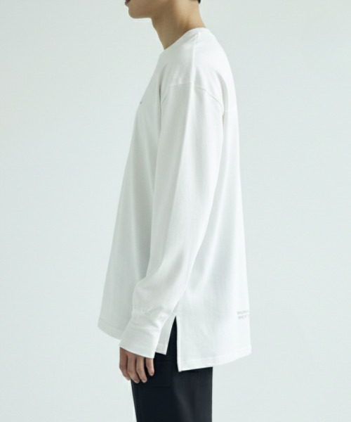 SLOUPLAY（スロープレイ）の「[MENS] アクティブヒップカバー指穴Tシャツ(2色)（Tシャツ/カットソー・レディース・チャコール/アイボリー・FREE）」の4枚目の写真
