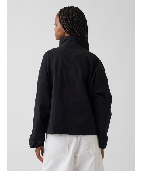 GAP（ギャップ）の「ポプリン オーバーサイズ アノラックジャケット（その他アウター・レディース・ブラック/ベージュ・XS/M/L/XXS/S）」の6枚目の写真
