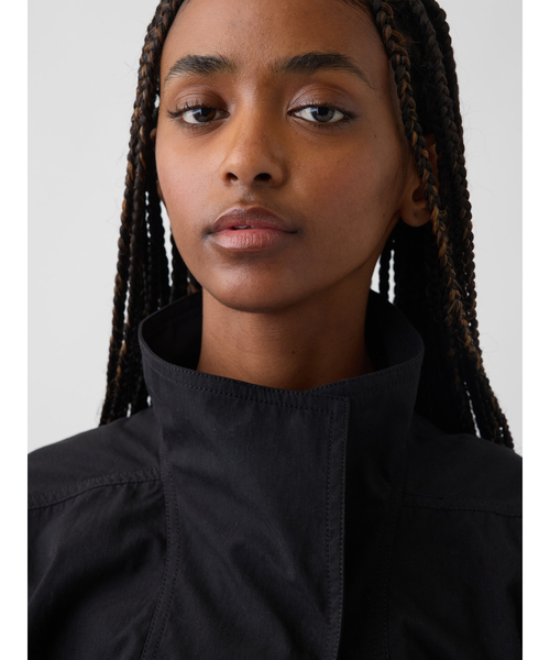 GAP（ギャップ）の「ポプリン オーバーサイズ アノラックジャケット（その他アウター・レディース・ブラック/ベージュ・XS/M/L/XXS/S）」の7枚目の写真