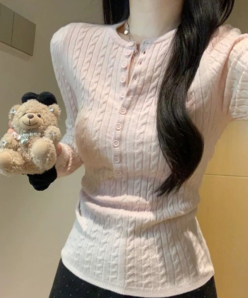 LUCPY(ラクピー)の「ケーブル編み半袖リブニットトップス(その他トップス・レディース・ブラック/ホワイト/グレー/ピンク・FREE)」の4枚目の写真