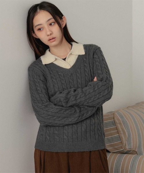 miette（ミエット）の「襟付きレイヤード風Vネックニットプルオーバー（ニット/セーター・レディース・ブラウン/チャコール/ブラック・FREE）」の15枚目の写真