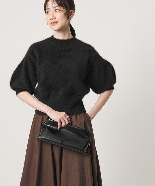 UNITED ARROWS(ユナイテッドアローズ)の「フォックスカシミヤ パフスリーブ ニット(ニット/セーター・レディース・クリーム/ロイヤルブルー/ダークブラウン/ブラック・FREE)」の5枚目の写真
