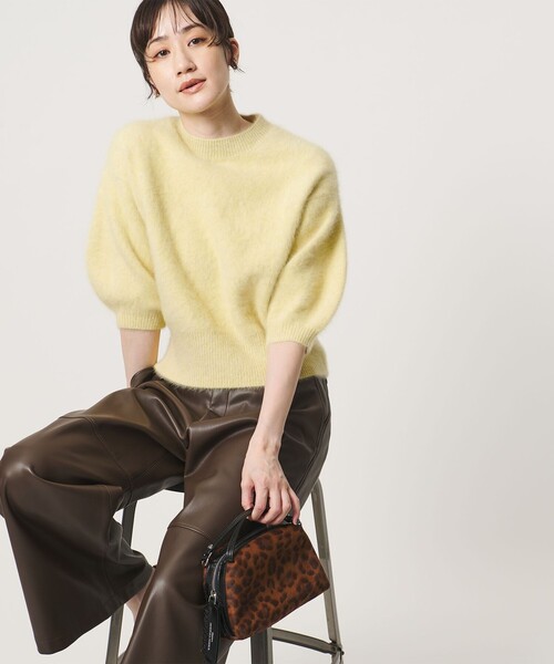 UNITED ARROWS(ユナイテッドアローズ)の「フォックスカシミヤ パフスリーブ ニット(ニット/セーター・レディース・クリーム/ロイヤルブルー/ダークブラウン/ブラック・FREE)」の17枚目の写真