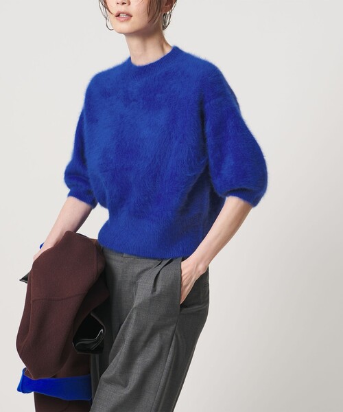 UNITED ARROWS(ユナイテッドアローズ)の「フォックスカシミヤ パフスリーブ ニット(ニット/セーター・レディース・クリーム/ロイヤルブルー/ダークブラウン/ブラック・FREE)」の22枚目の写真