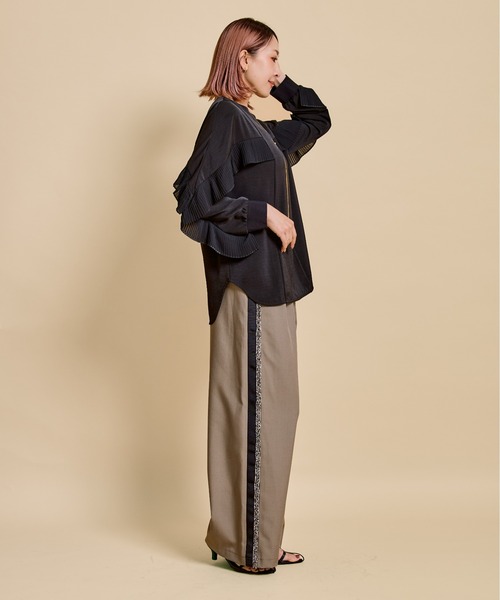 LHELBIE(レルビエ)の「サイドラインバイカラーパンツ(その他パンツ・レディース・モカ/ブラック/グレー・M)」の20枚目の写真