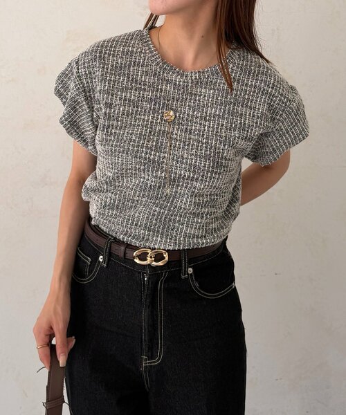 Thevon(ゼボン)の「袖バルーンカットツイードプルオーバー(Tシャツ/カットソー・レディース・ベージュ/グレー/ブラック・FREE)」の4枚目の写真