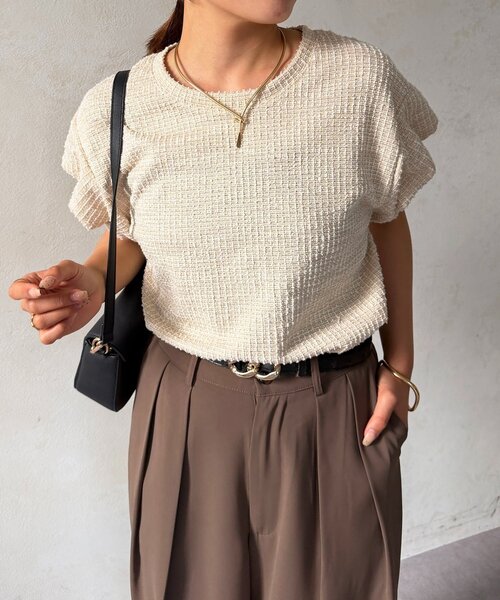 Thevon(ゼボン)の「袖バルーンカットツイードプルオーバー(Tシャツ/カットソー・レディース・ベージュ/グレー/ブラック・FREE)」の19枚目の写真