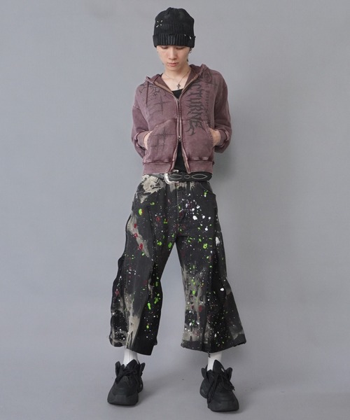 SPINNS(スピンズ)の「短丈ピグメント加工ダブルジップパーカー/トライバルアートロゴ/ユニセックス(パーカー・メンズ・ブラウン/ワイン/ブラック/カーキ・ONESIZE)」の13枚目の写真
