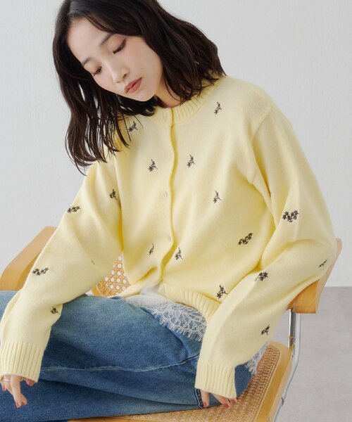 DISCOAT(ディスコート)の「花柄刺繍カーディガン(カーディガン/ボレロ・レディース・レモンイエロー/グレー/ブラウン・FREE)」の3枚目の写真
