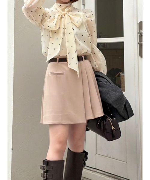 LILY BROWN(リリーブラウン)の「ベルト付きラッププリーツスカショーパン(その他パンツ・レディース・チェック/ネイビー/グレー/ベージュ・1/0)」の3枚目の写真