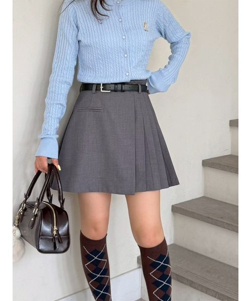 LILY BROWN(リリーブラウン)の「ベルト付きラッププリーツスカショーパン(その他パンツ・レディース・チェック/ネイビー/グレー/ベージュ・1/0)」の2枚目の写真
