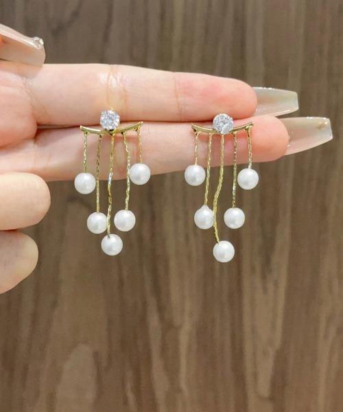 Miniministore(ミニミニストア)の「フェイクパールピアスキラキラロングピアス(ピアス(両耳用)・レディース・ゴールド・FREE)」の8枚目の写真