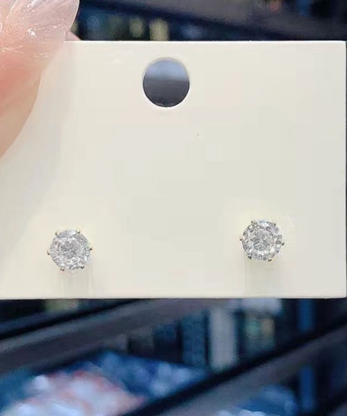 Miniministore(ミニミニストア)の「フェイクパールピアスキラキラロングピアス(ピアス(両耳用)・レディース・ゴールド・FREE)」の3枚目の写真