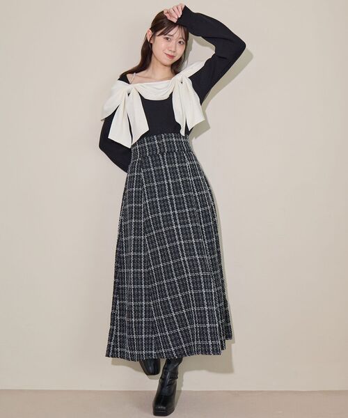 MAJESTIC LEGON(マジェスティックレゴン)の「バックレースアップフレアスカート(スカート・レディース・ブラック系その他/ホワイト系その他2/アイボリー/ブラック/モカ/ブラウン/ブラウン系その他2/ブラウン系その他4・SMALL/MEDIUM)」の3枚目の写真