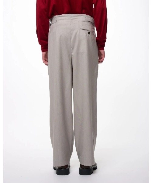 marka(マーカ)の「DOUBLE PLEATED MILITARY TROUSERS(スラックス・メンズ・ブラウン/グレー・2/1)」の5枚目の写真