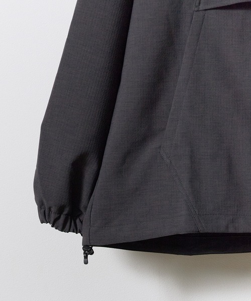 THOUSAND MILE（サウザンドマイル）の「THOUSAND MILE/サウザンドマイル ANORAK PARKER アノラックパーカー 防シワ ストレッチ 保温性 ハーフジップ プルオーバー メンズ レディース 2026年 秋 秋服 冬 冬服（マウンテンパーカー・メンズ・ブラック/ブラウン/チャコール・M/L/XL）」の7枚目の写真