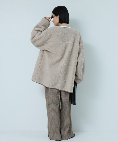 FREAK'S STORE(フリークスストア)の「ノーカラーボアジャケット/ボアコート(その他アウター・レディース・モカ/ブラック/オフホワイト・フリ-)」の6枚目の写真