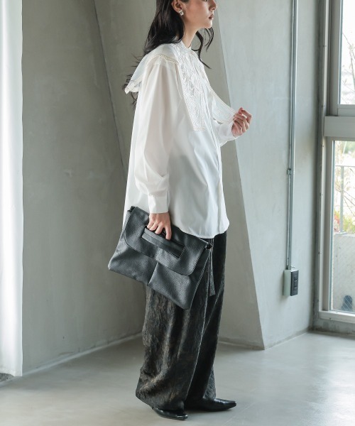 Callarus（カラルス）の「刺繍モチーフ襟付バンドカラーオーバーシャツ［Callarus］（シャツ/ブラウス・レディース・ブラック/ホワイト・LL/L/M/S）」の7枚目の写真