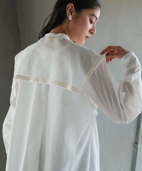 Callarus（カラルス）の「刺繍モチーフ襟付バンドカラーオーバーシャツ［Callarus］（シャツ/ブラウス・レディース・ブラック/ホワイト・LL/L/M/S）」の16枚目の写真