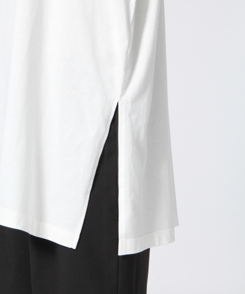 A part by（アパートバイ）の「C/ParvatiチュニックTシャツ　720619 （Tシャツ/カットソー・レディース・ブラック/チャコールグレー/ホワイト・FREE）」の5枚目の写真