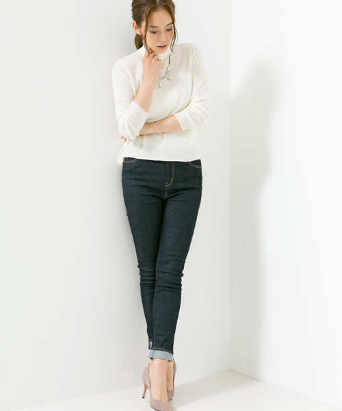 STUDIOUS（ステュディオス）の「STUDIOUS スーパー120Sウールタートルネックニット（ニット/セーター・レディース・ブラック/グレー/オフホワイト・FREE）」の12枚目の写真