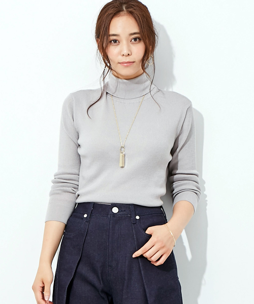 STUDIOUS（ステュディオス）の「STUDIOUS スーパー120Sウールタートルネックニット（ニット/セーター・レディース・ブラック/グレー/オフホワイト・FREE）」の14枚目の写真