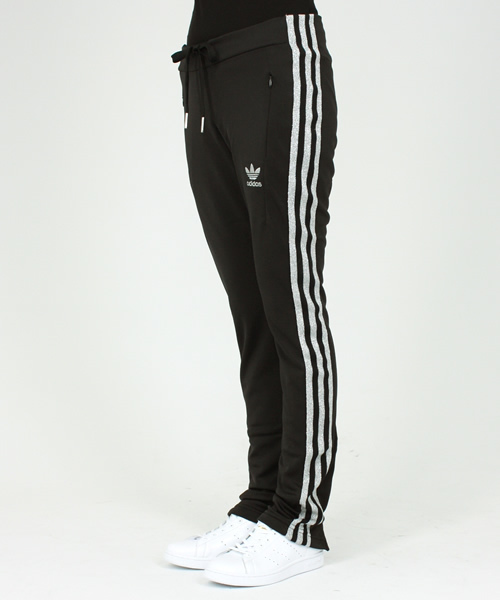 adidas(アディダス)の「FIREBIRD SLEEK PT(その他パンツ・レディース・ブラック/レッド・SMALL/MEDIUM)」の8枚目の写真