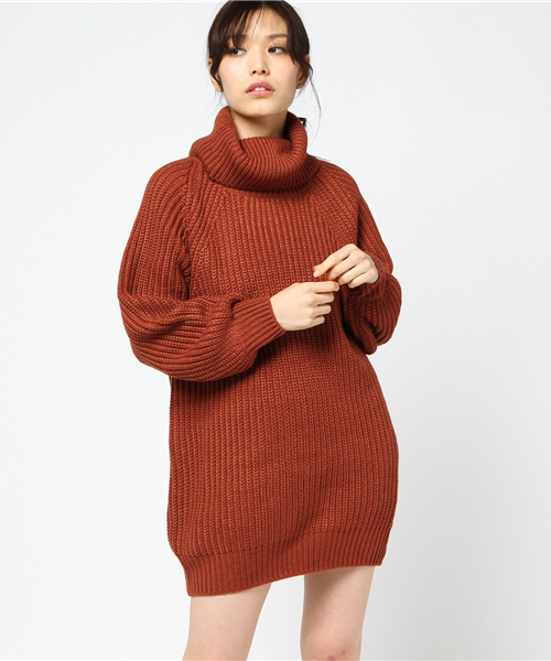 MURUA（ムルーア）の「ボリュームスリーブニットミニワンピース（ワンピース・レディース・ブラウン/ダークグリーン/アイボリー/ブラック・FREE）」の14枚目の写真