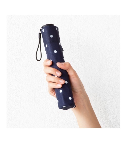 KiU(キウ)の「エアライトアンブレラ【1】(折りたたみ傘・レディース・ブルー系その他5/ブルー系その他4/ブラック/ドット/グリーン/ブラック系その他/ネイビー/グレー/ブルー系その他2/ブルー系その他・FREE)」の21枚目の写真