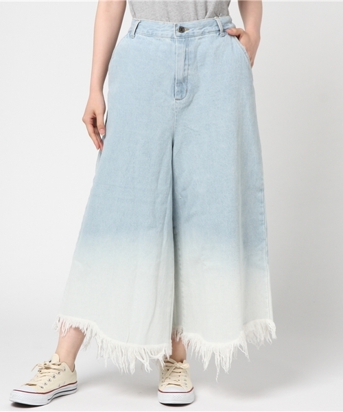 PUNYUS（プニュズ）の「ブリーチフリンジデニムパンツ（デニムパンツ・レディース・ライトインディゴブルー・4/1/3/2）」の13枚目の写真