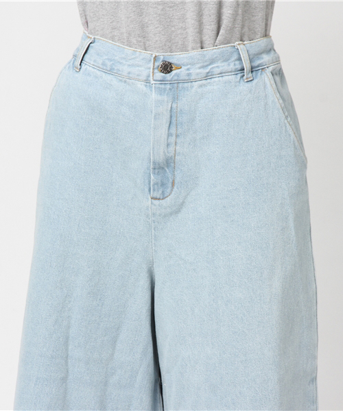 PUNYUS（プニュズ）の「ブリーチフリンジデニムパンツ（デニムパンツ・レディース・ライトインディゴブルー・4/1/3/2）」の5枚目の写真